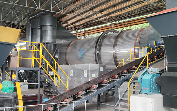 藥渣烘干機運行現(xiàn)場 藥渣烘干機運行現(xiàn)場